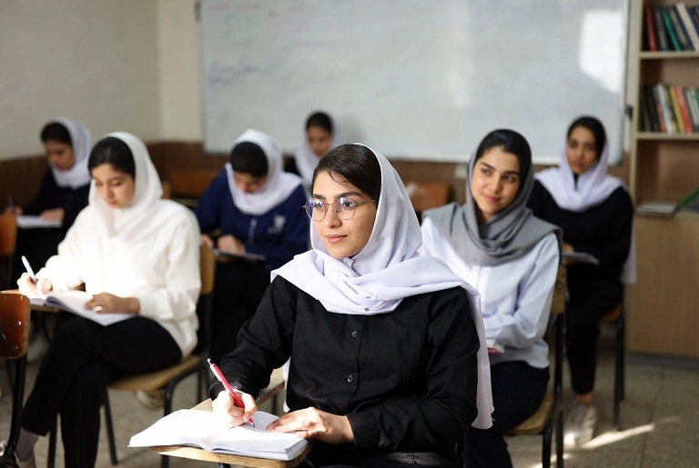 خرید صندلی پزشکی دانشگاه اصفهان قانونی